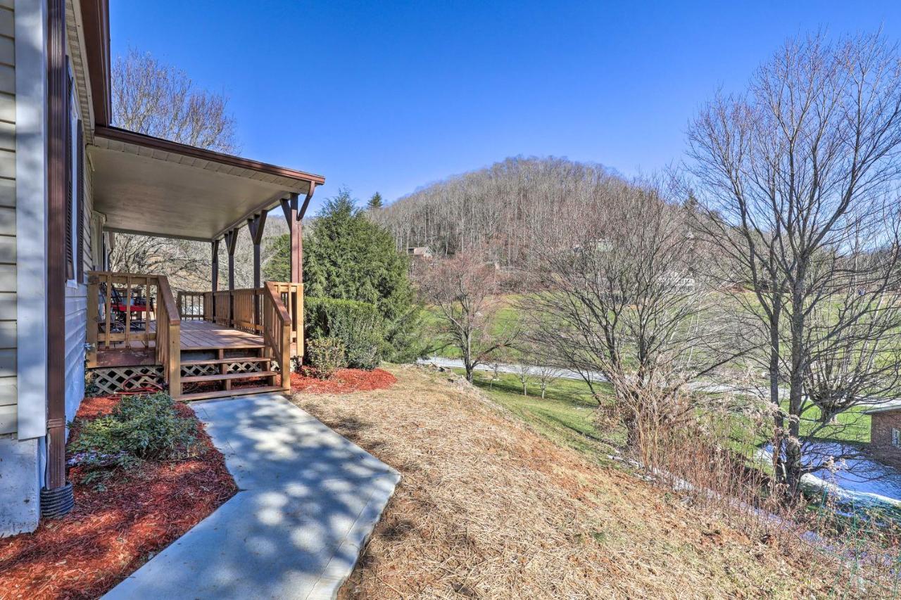 Hot Tub And Fire Pit At Luxe Blue Ridge Bungalow Vila Vilas Exterior foto